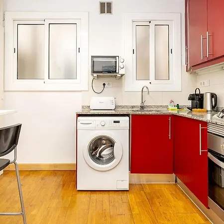 Spacious In Sant Gervasi Apartament *