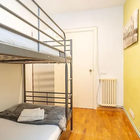 Spacious In Sant Gervasi * Barcelona
